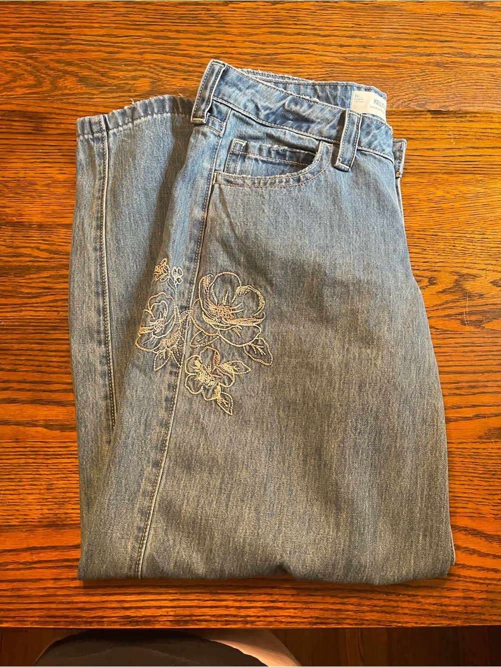 Hollister jeans